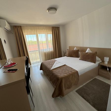 Fast Airport Accomodation Otopeni Dış mekan fotoğraf