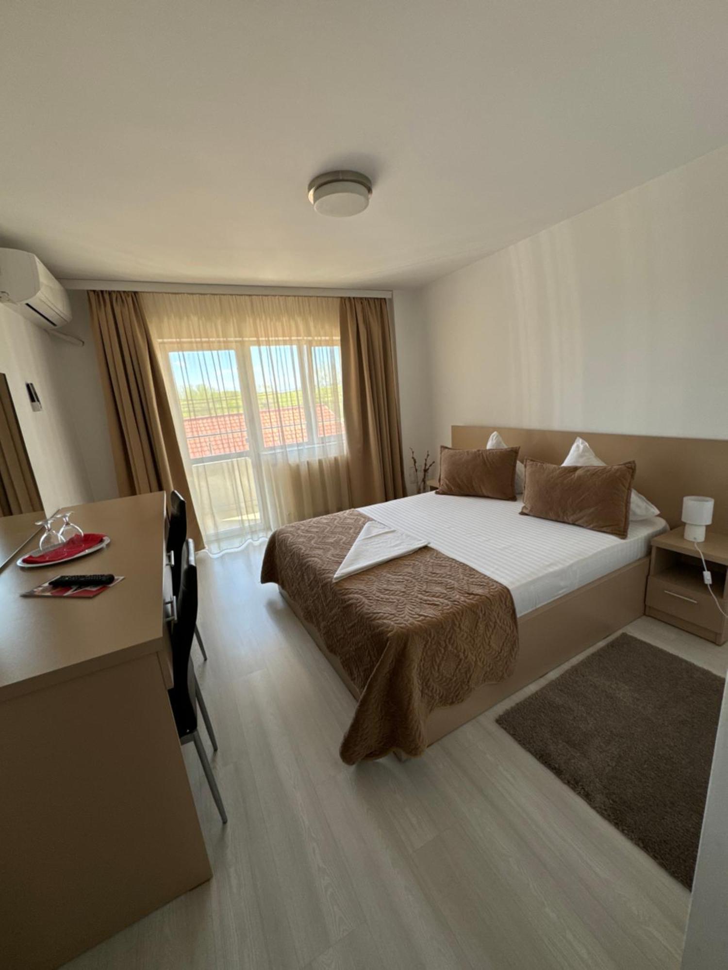Fast Airport Accomodation Otopeni Dış mekan fotoğraf