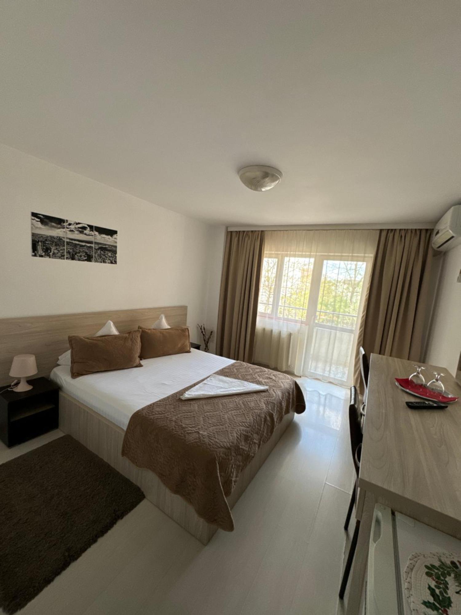 Fast Airport Accomodation Otopeni Dış mekan fotoğraf