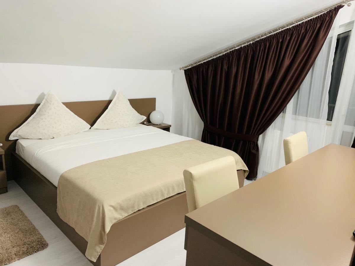 Fast Airport Accomodation Otopeni Dış mekan fotoğraf